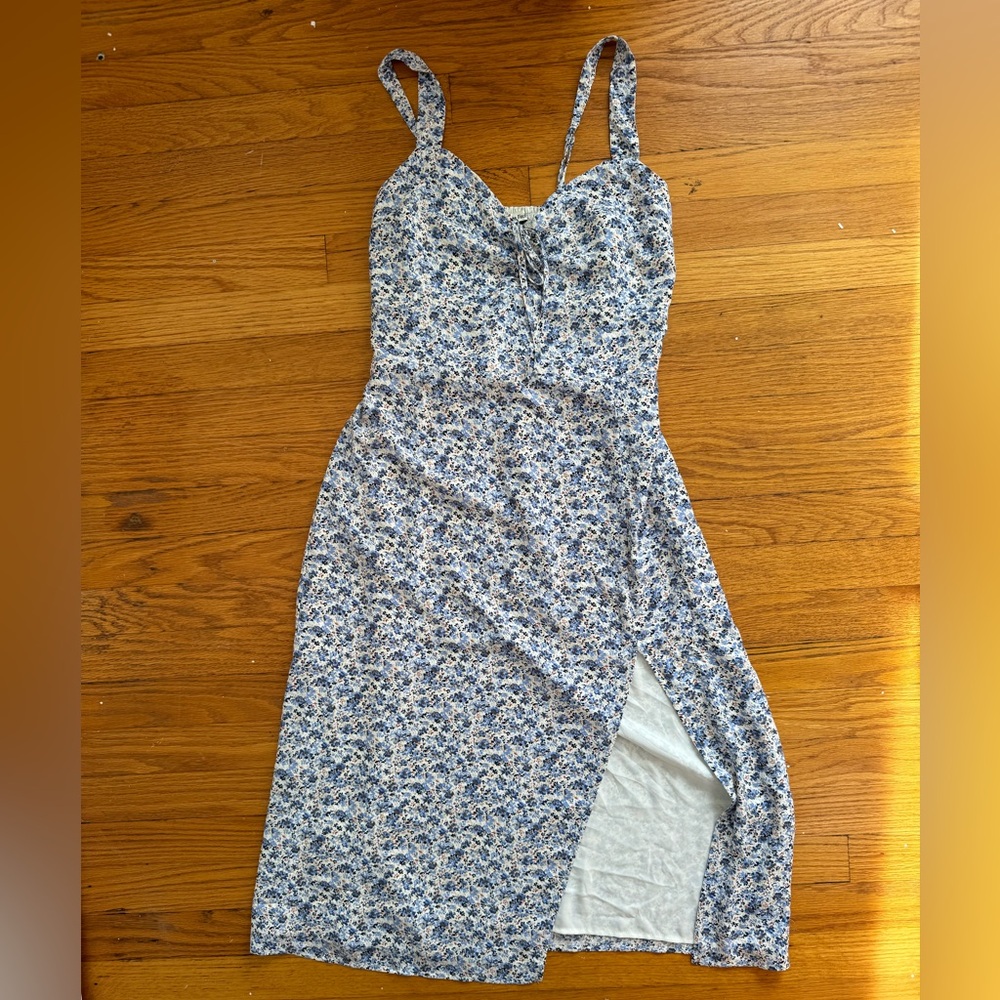 Abercrombie & Fitch Blue and White Floral Midi Dress
